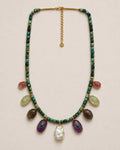 Aleonor — collier agate verte, turquoise, améthyste et perle d'eau douce baroque