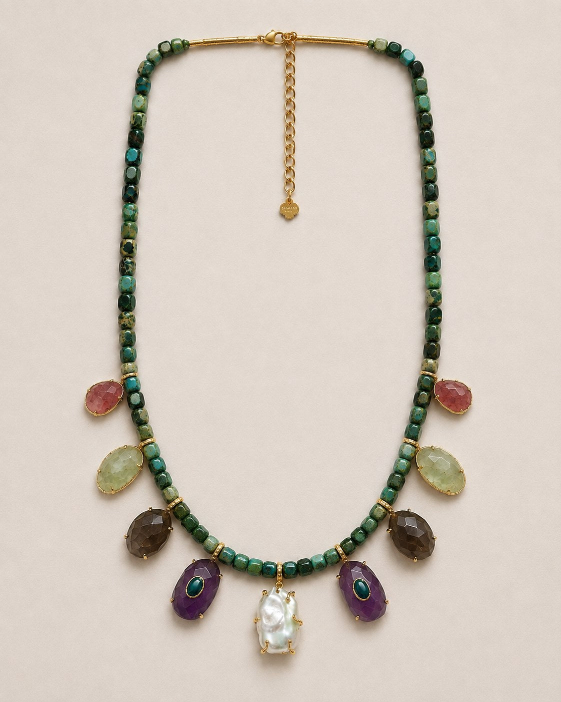 Aleonor — collier agate verte, turquoise, améthyste et perle d'eau douce baroque